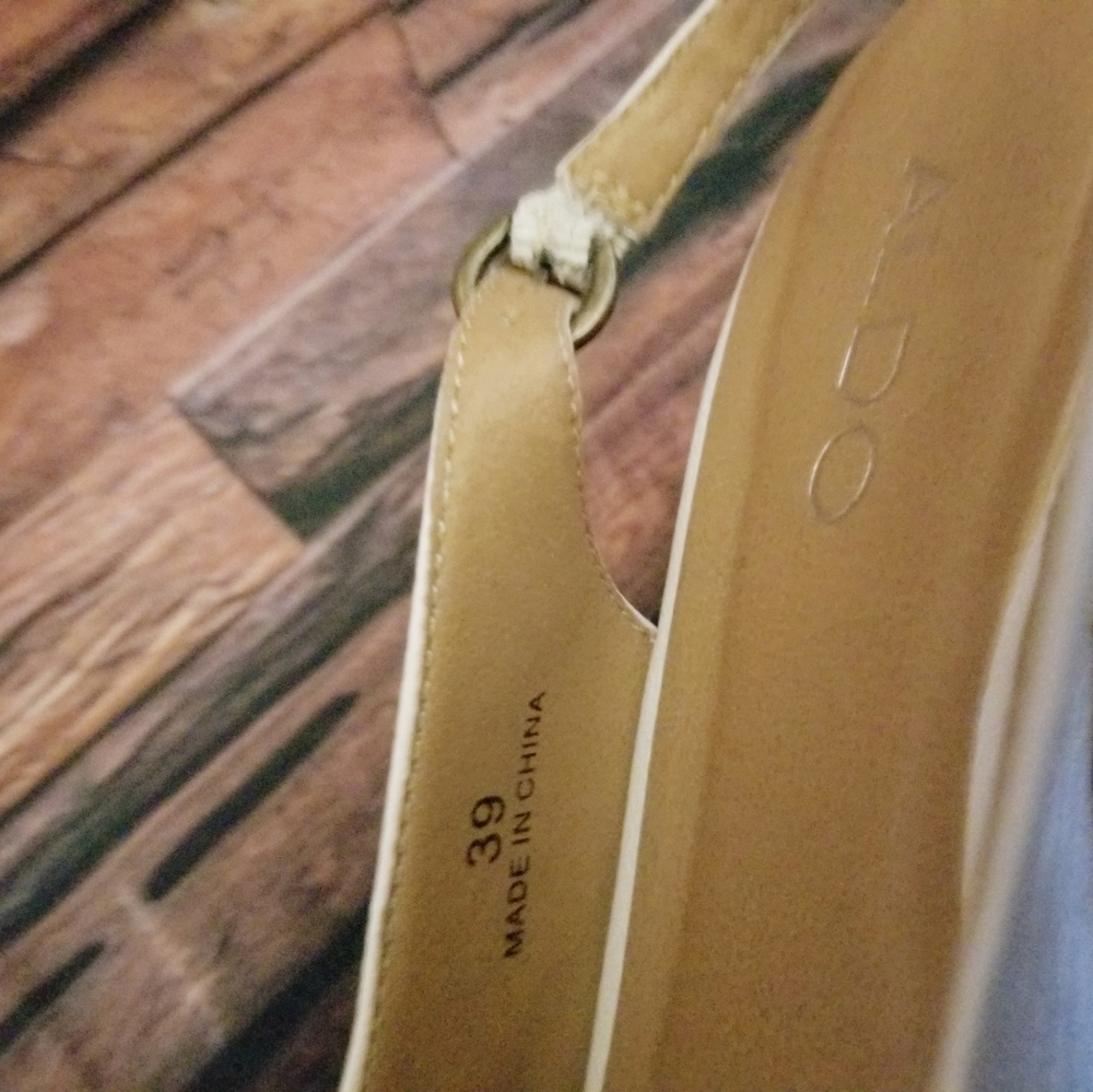 Sandal - Picture 6 of 6